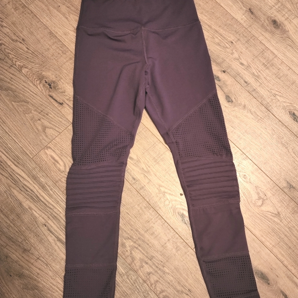 Zyia Leggings